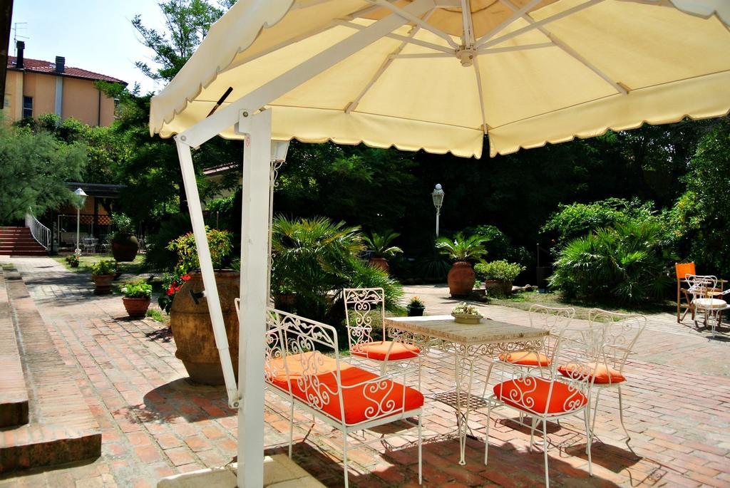 Hotel Villa Furia Bellaria-Igea Marina Ngoại thất bức ảnh