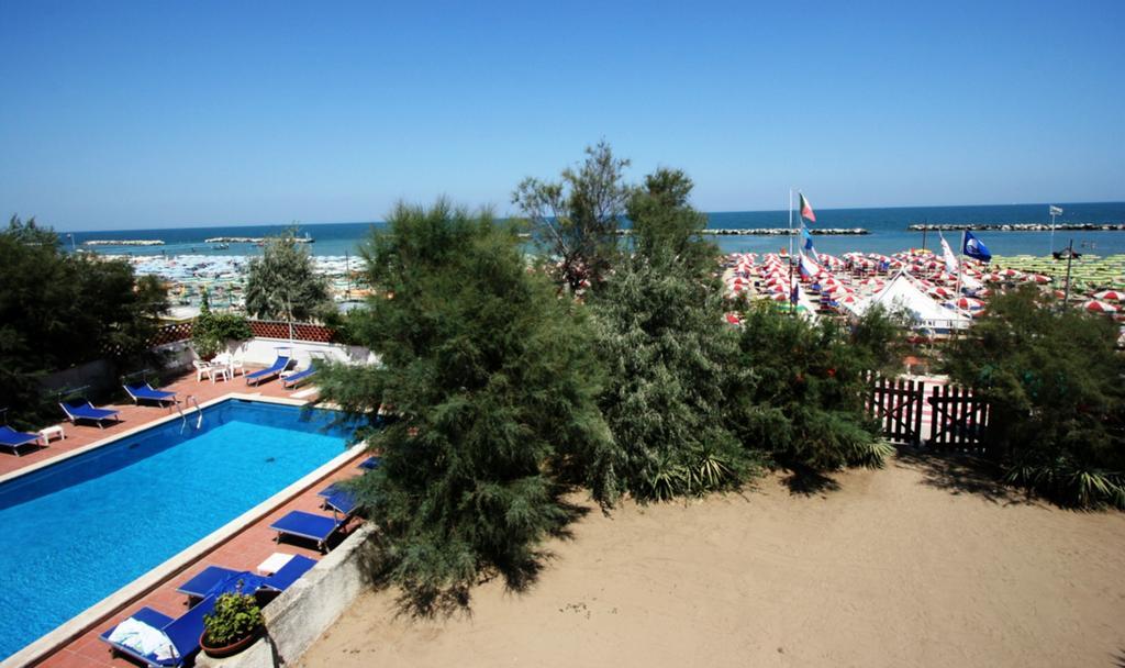 Hotel Villa Furia Bellaria-Igea Marina Ngoại thất bức ảnh